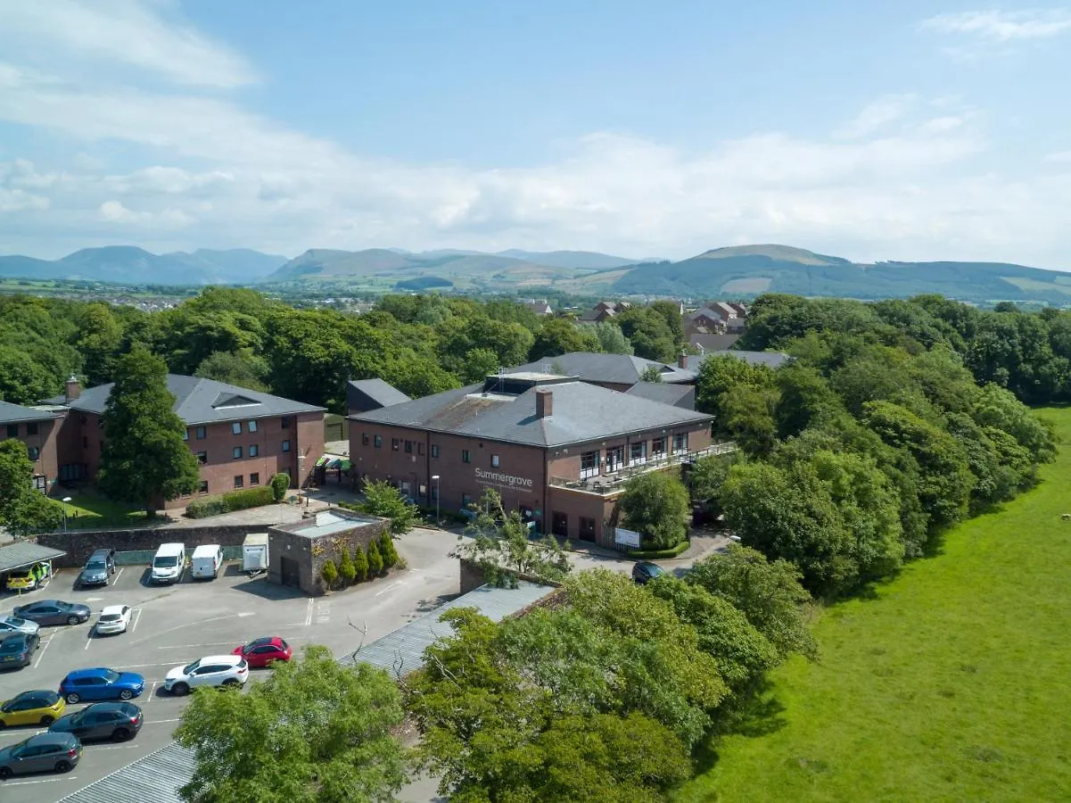 Hotel Summergrove Halls