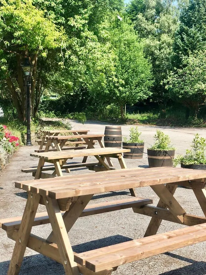 The Wheatsheaf At Beetham 3* Sandside (Beetham)
