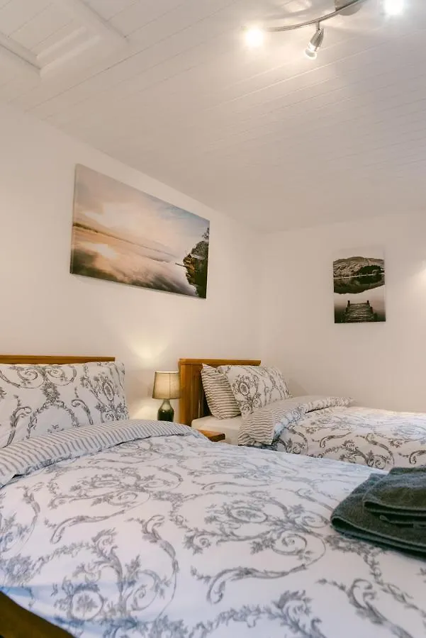 Crookabeck Bed and Breakfast 5*