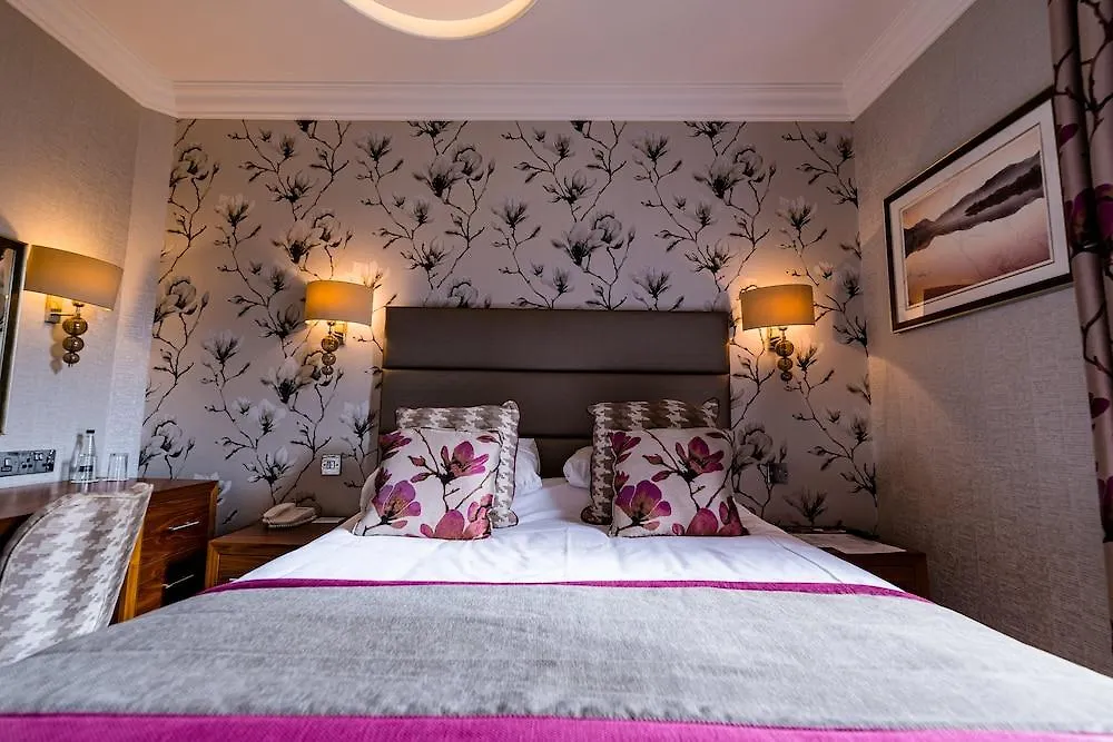 The George 3*