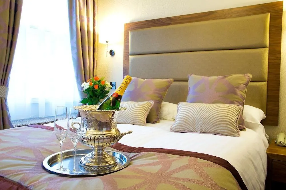 Hotel The George Penrith