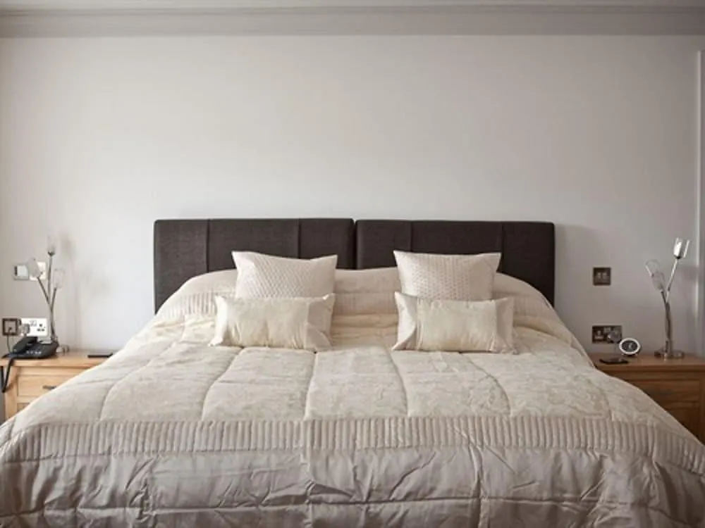The At Inn 5*