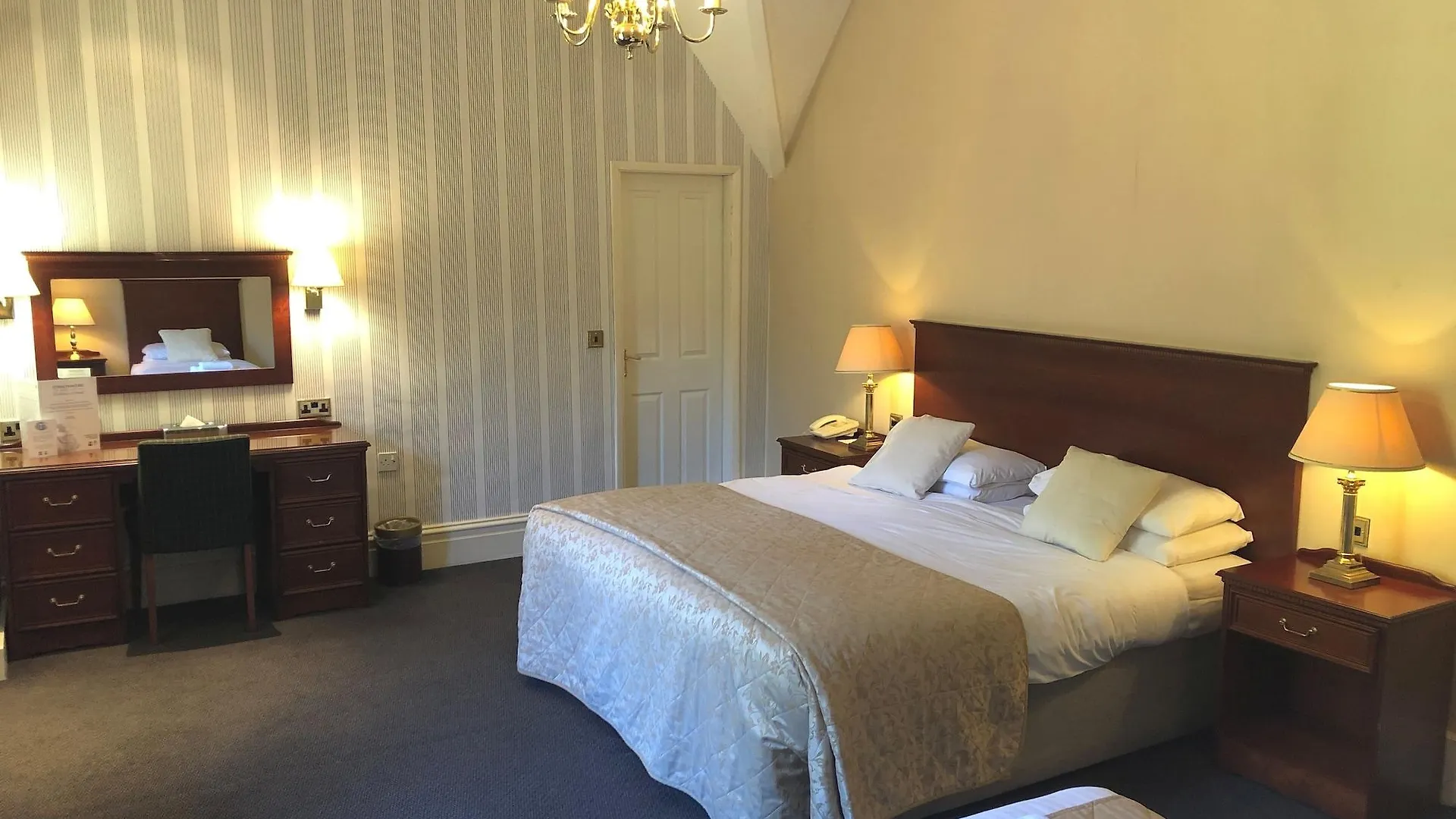 Hotel Cumbria Grand 3*
