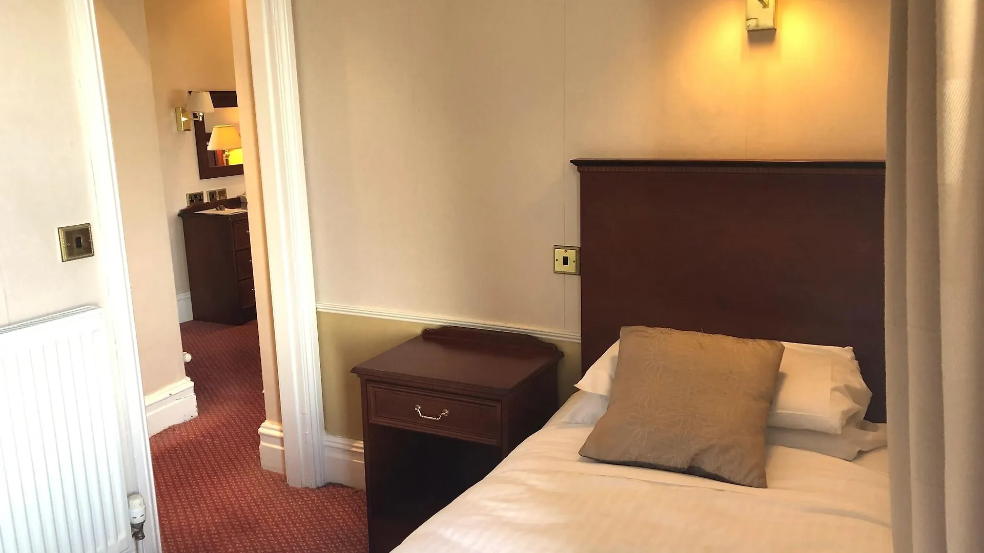 Hotel Cumbria Grand