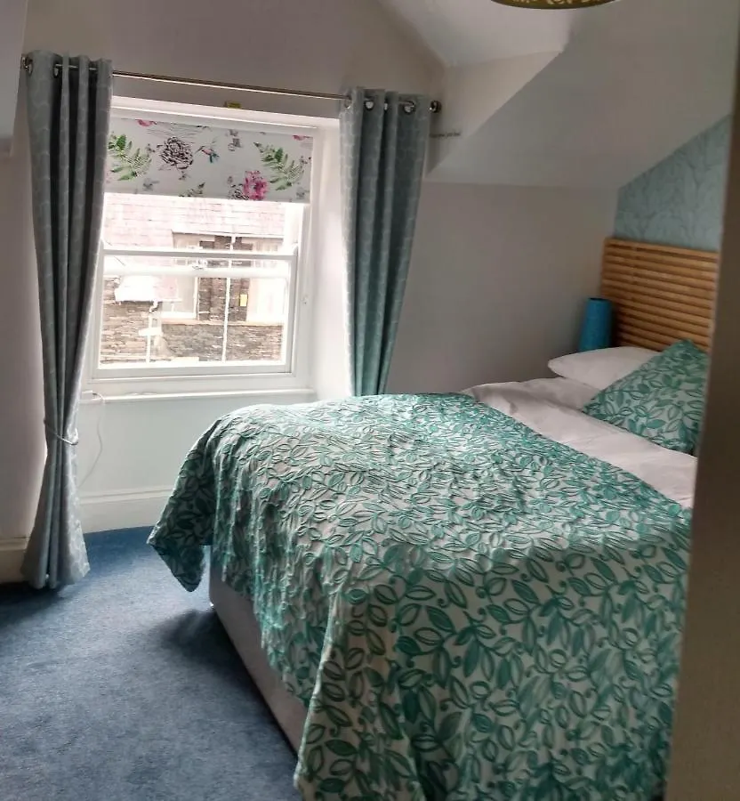 The Lakes Bed and Breakfast