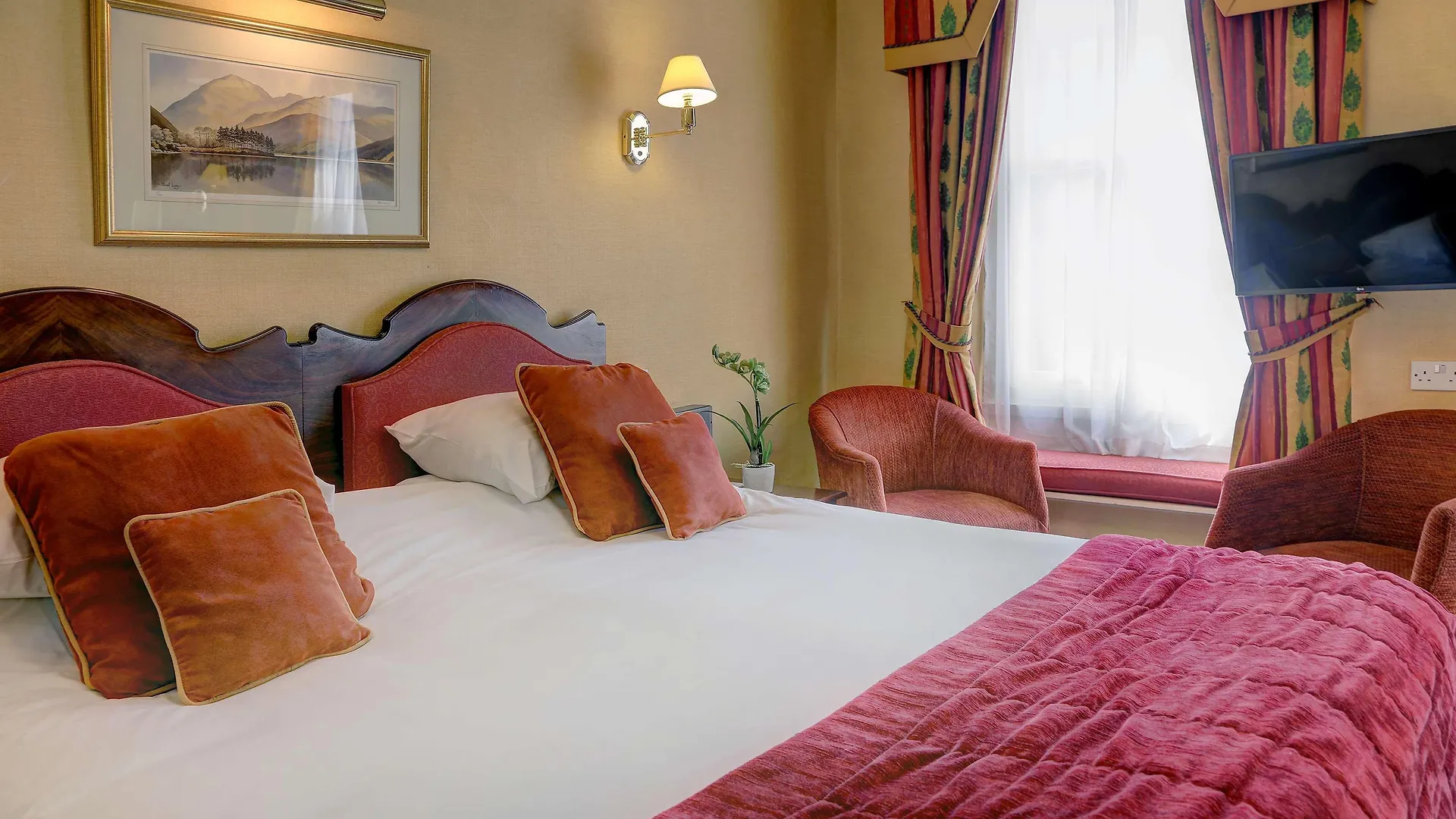 The George 3*