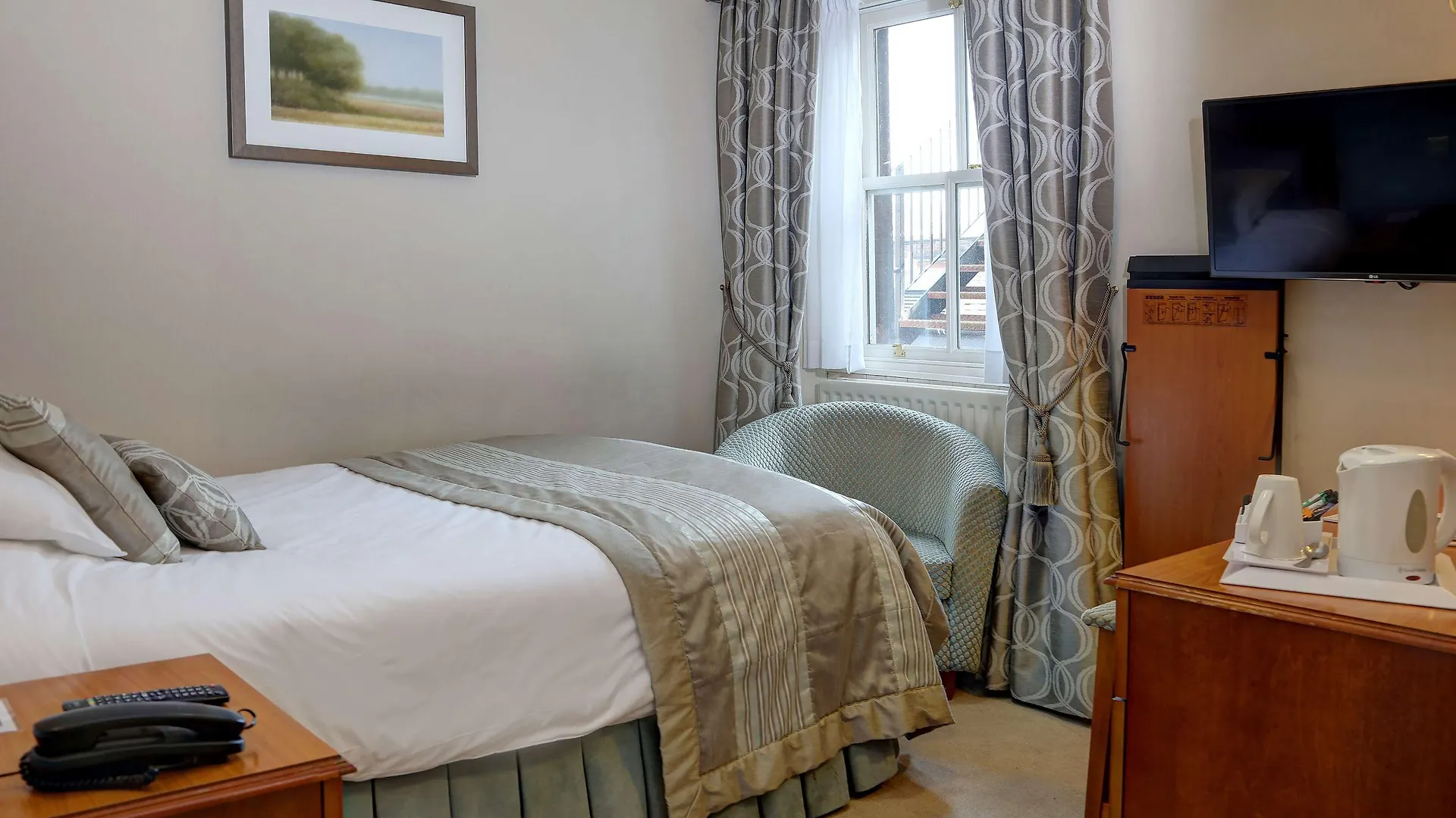 The George Hotel