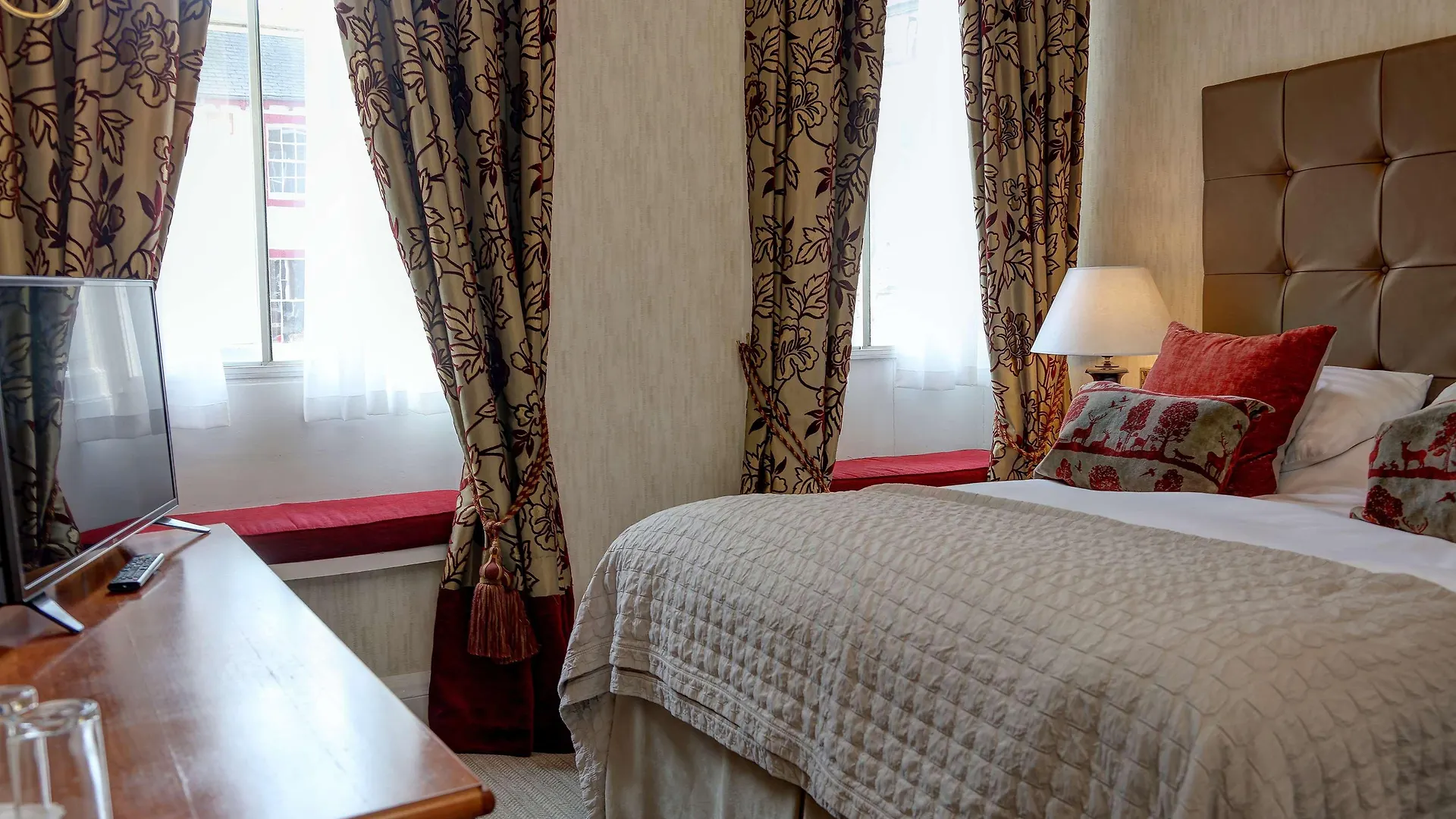 The George 3*