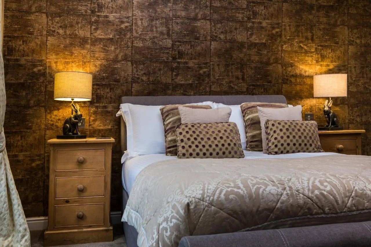 בית הארחה The Howbeck & The Retreat Incl Off-site Health Club And Parking Ev Point Available ווינדרמר