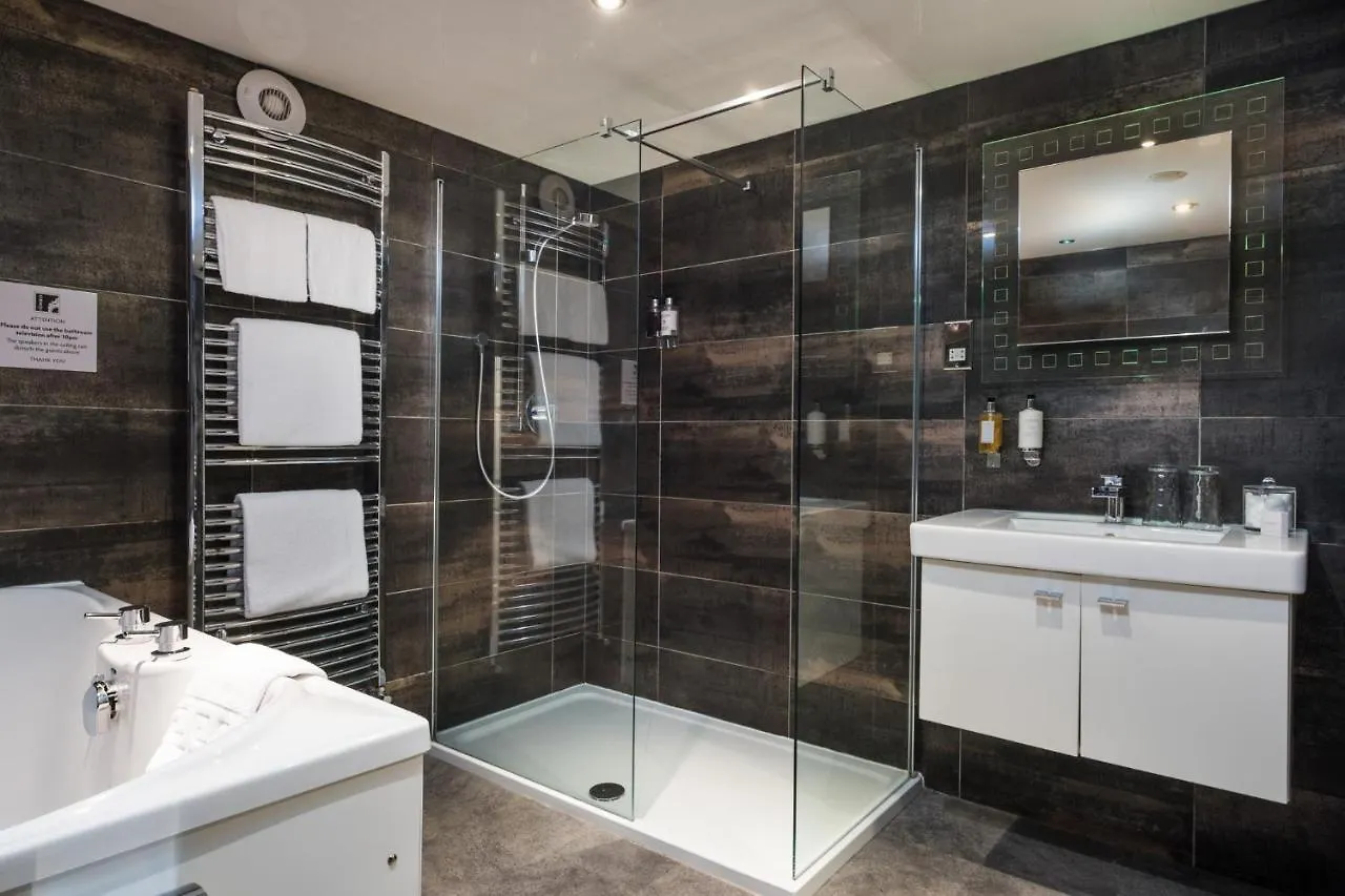 בית הארחה The Howbeck & The Retreat Incl Off-site Health Club And Parking Ev Point Available ווינדרמר