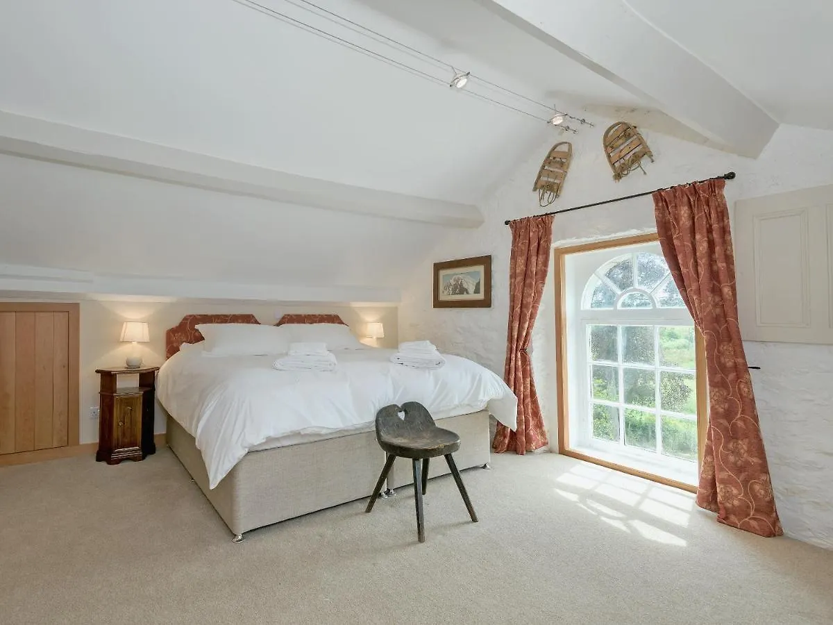 Hazel Grove House *