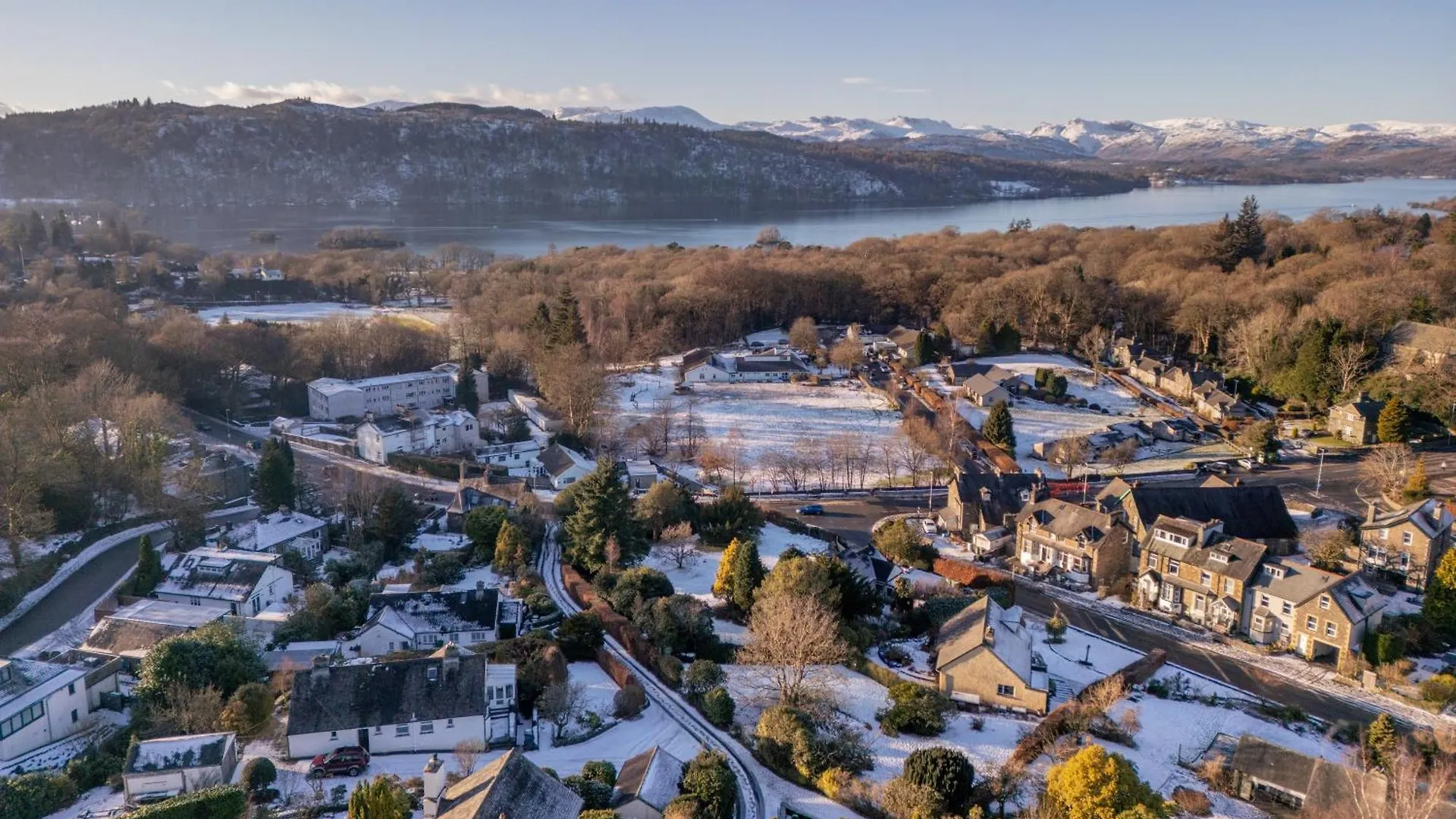 Yewbeck: Brand New, Garden Views Windermere