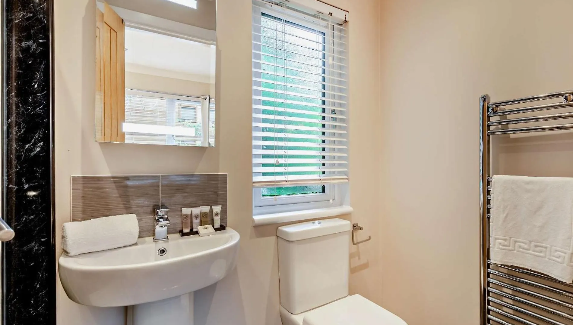 1 Bed In Coniston Water 50081 度假居 *