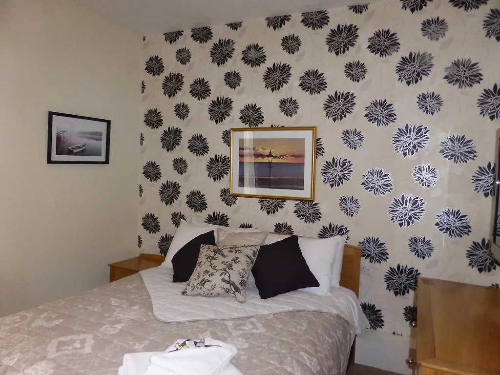 Bailey Ground Hotel