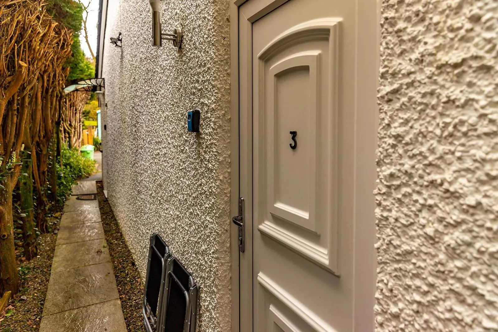 Roger Ground - With Onsite Car Parking 4*