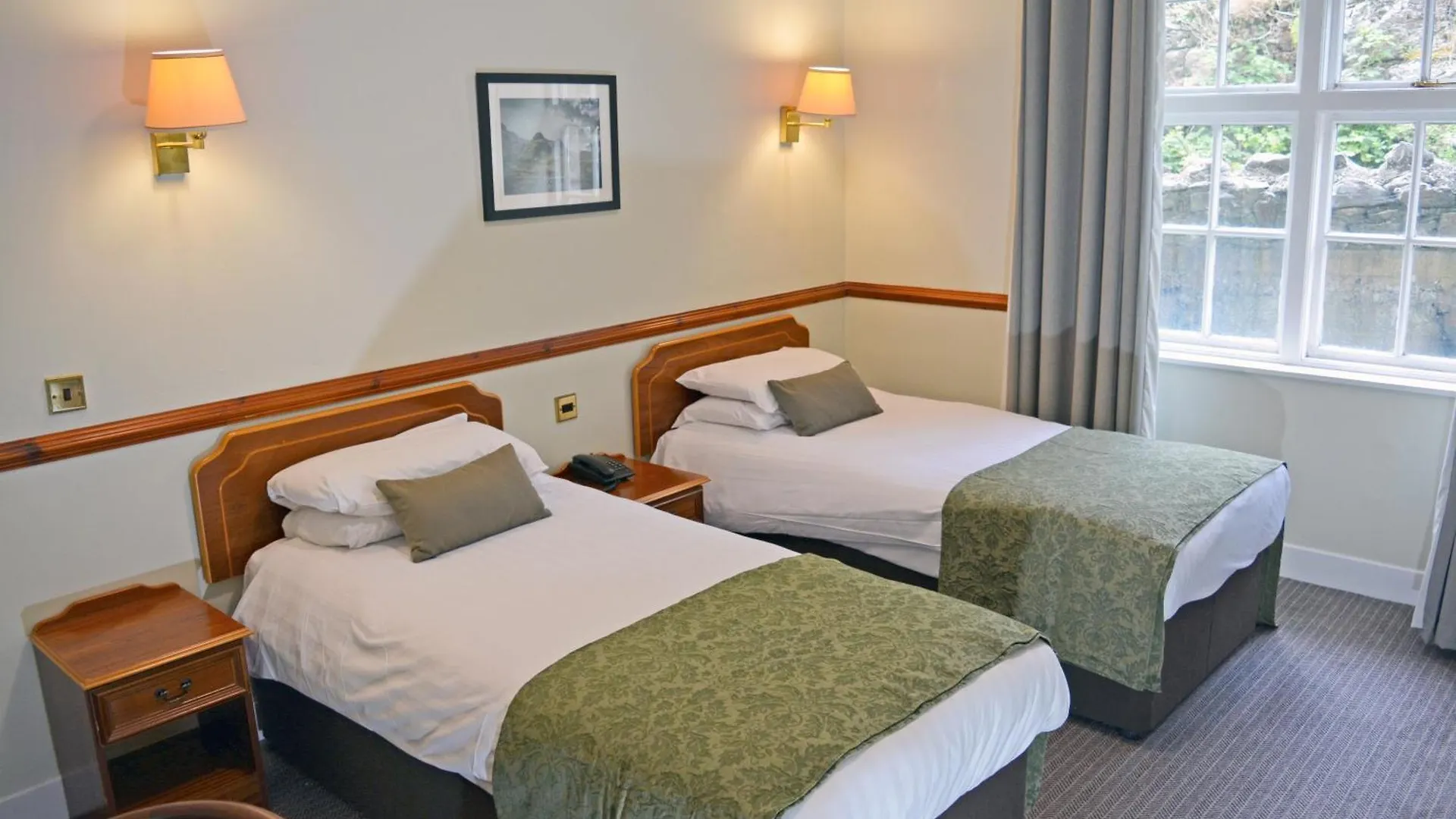 Cumbria Grand Hotel 3*