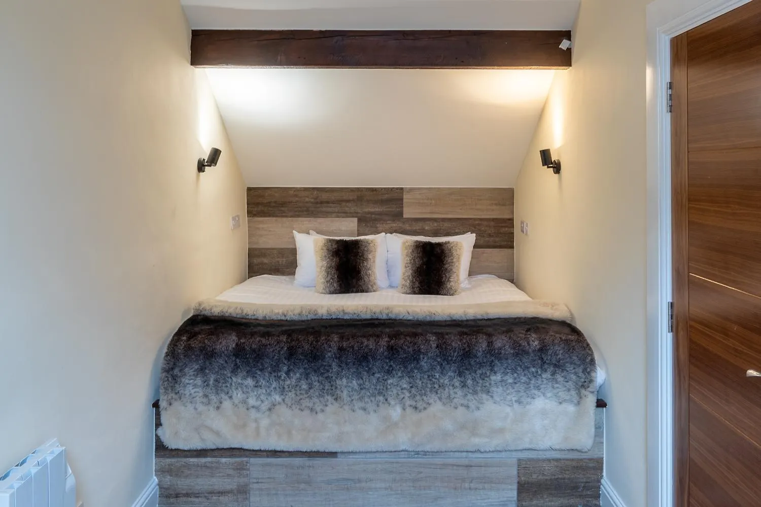 Lakes & 5* Bowness-on-Windermere