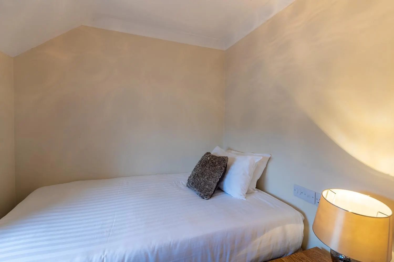 Lakes & 5* Bowness-on-Windermere