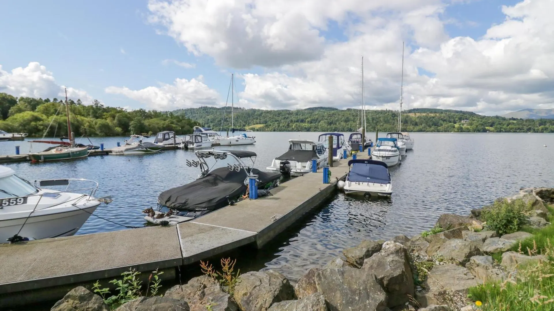 Waterside * Windermere