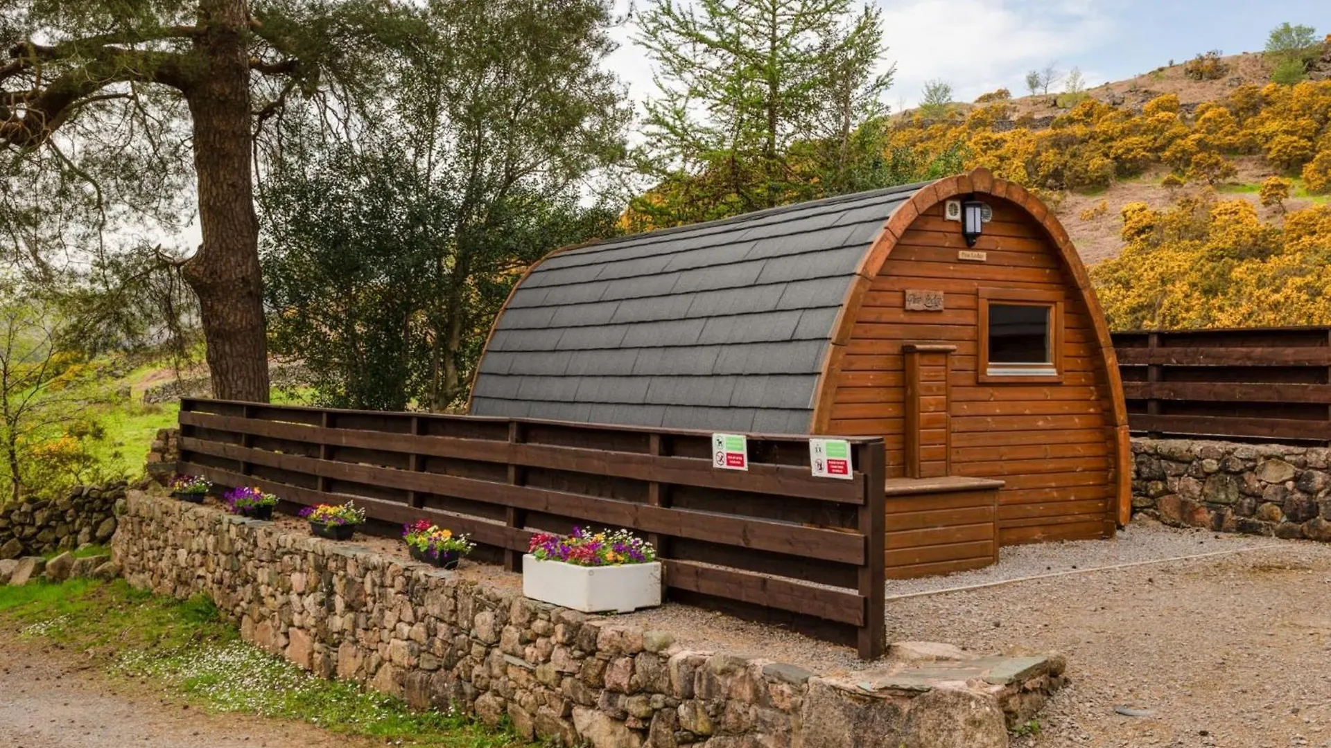 Кемпинг Cosy Glamping In The Valley - And Mega Pods