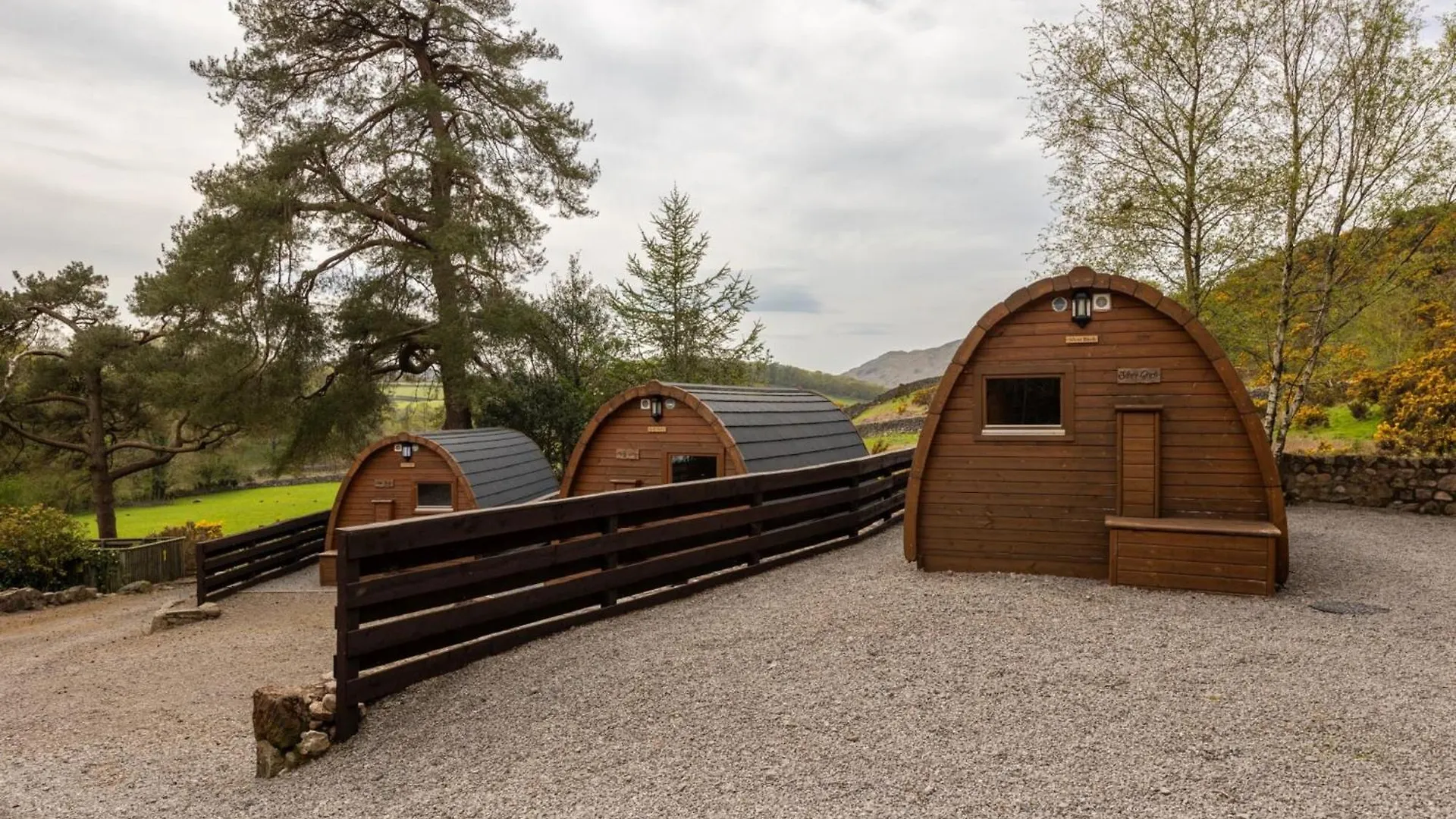Cosy Glamping In The Valley - And Mega Pods * Эскдейл