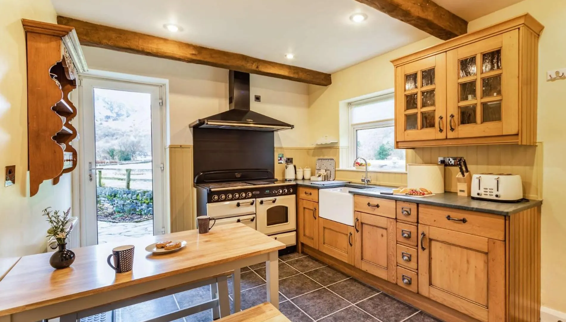 4 Bed In Keswick 86248 *