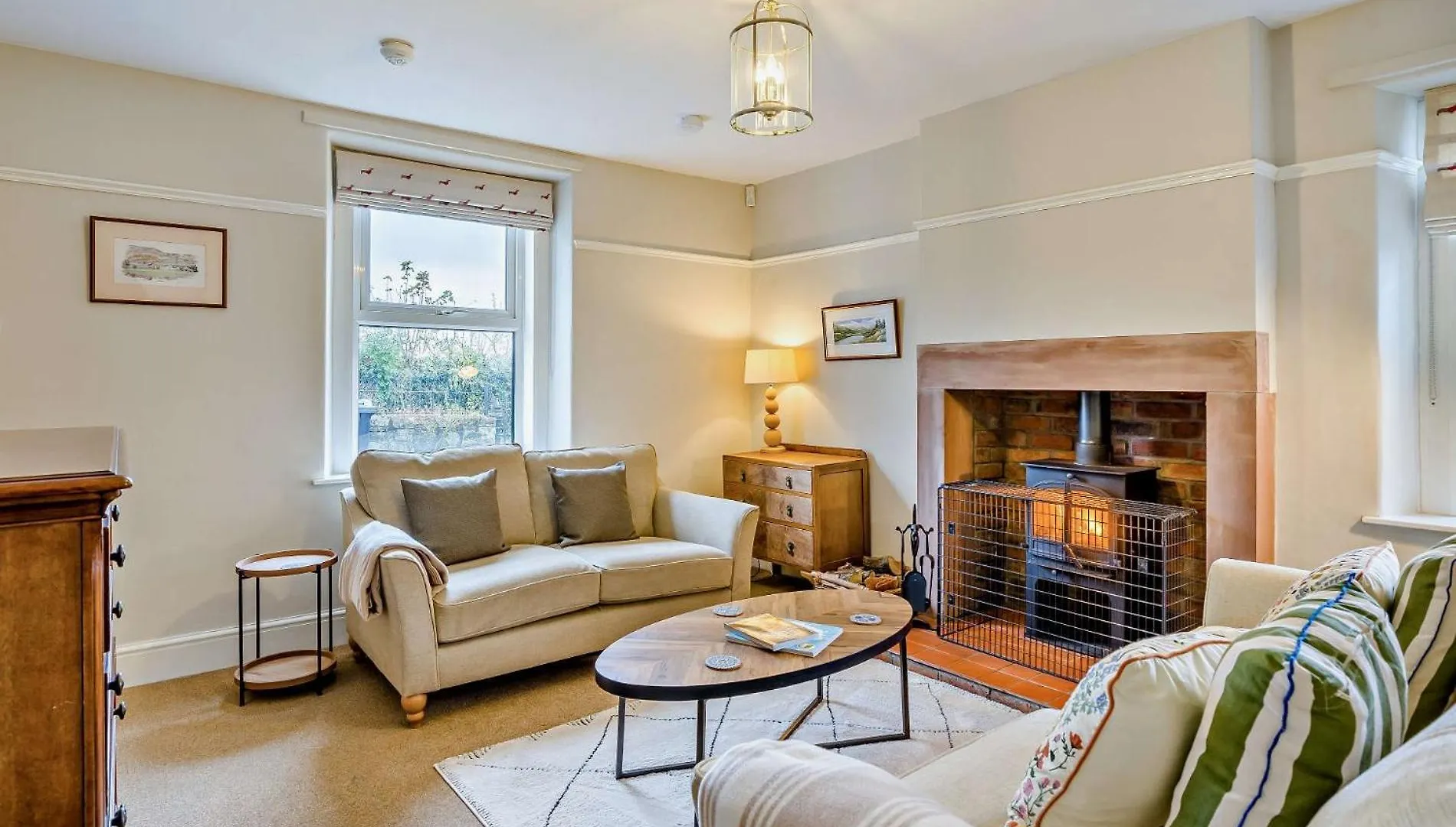 4 Bed In 95739