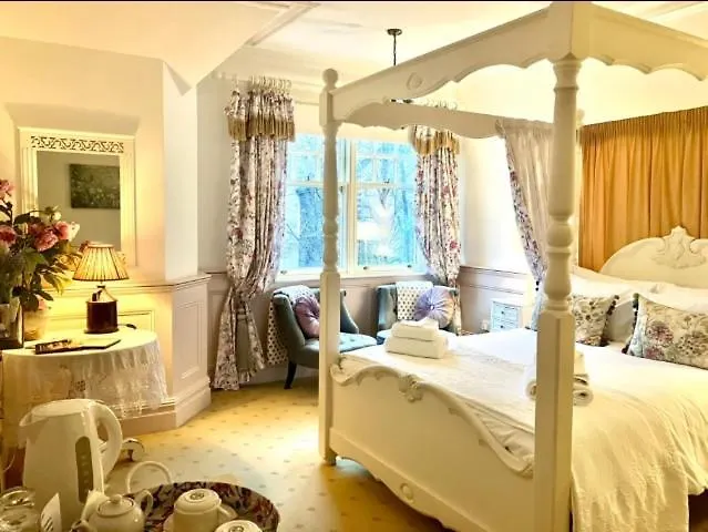 Storrs Gate House 5*