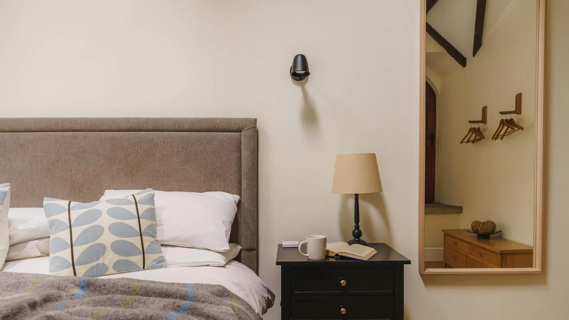 Half Way House, Clappersgate, Sleeps 8 度假居 安布尔塞德