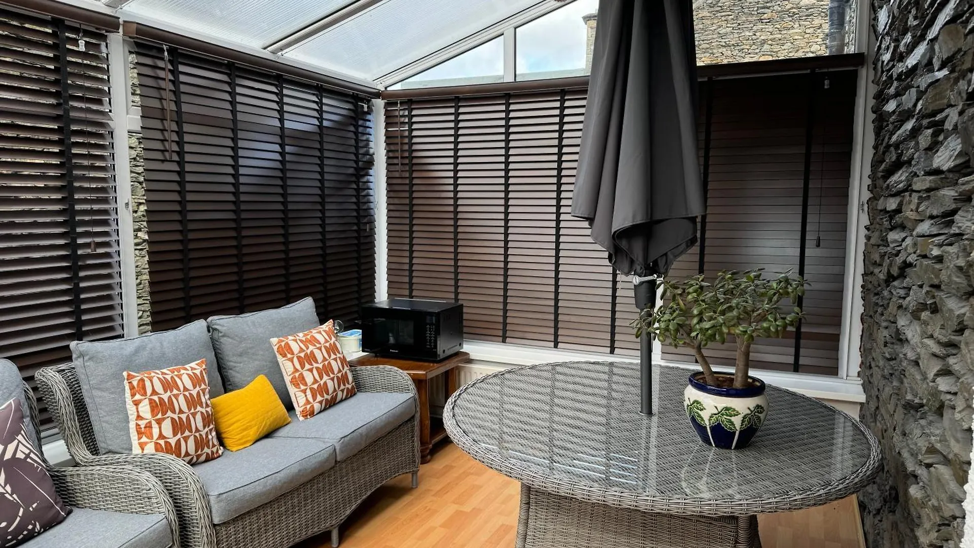 King-bed En-suite Konukevi Windermere