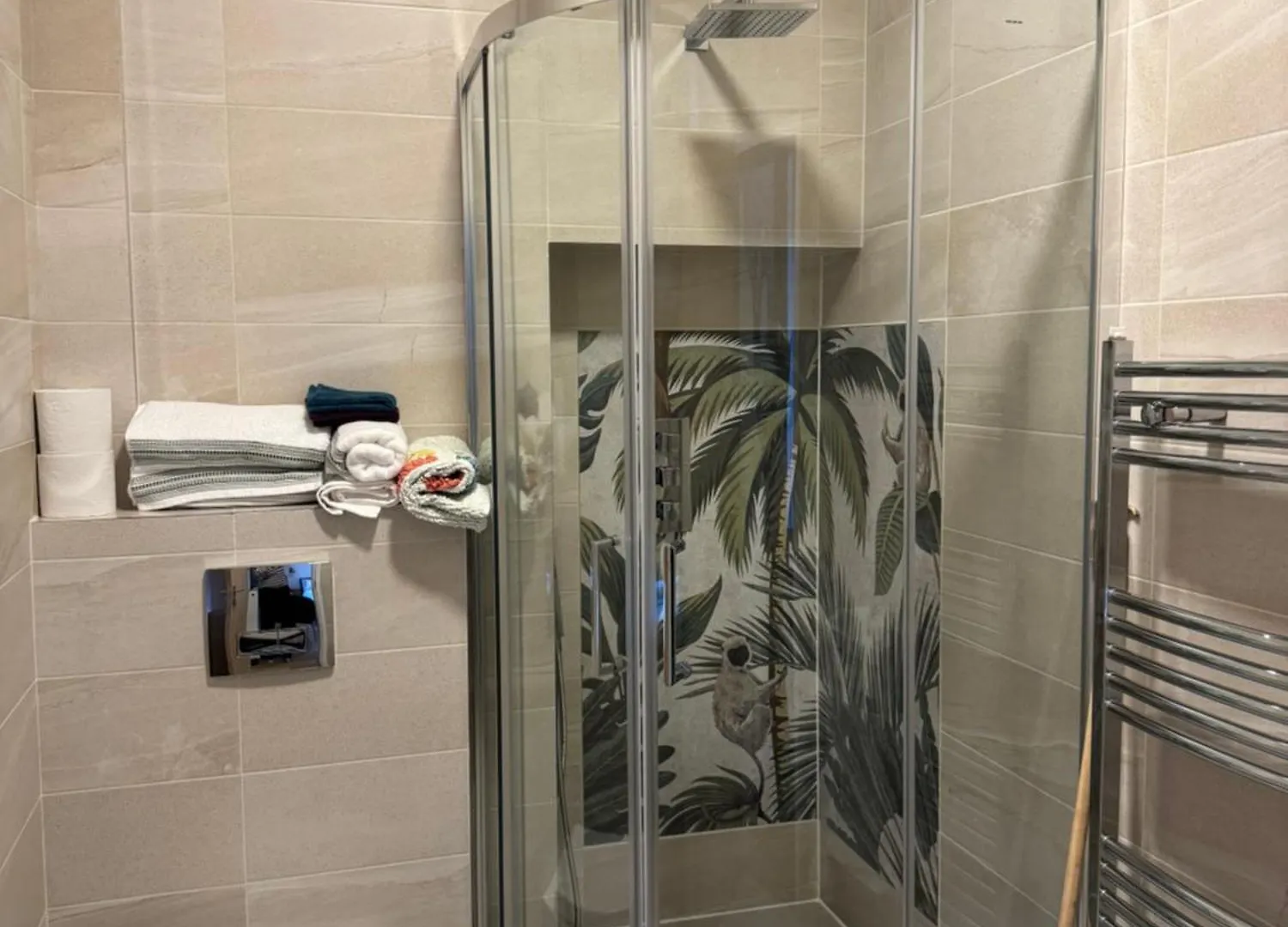 King-bed En-suite Konukevi