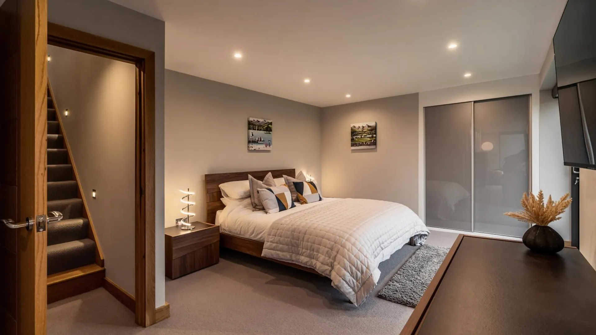 Midways, Stunning Retreat In The Heart Of 펜션 *