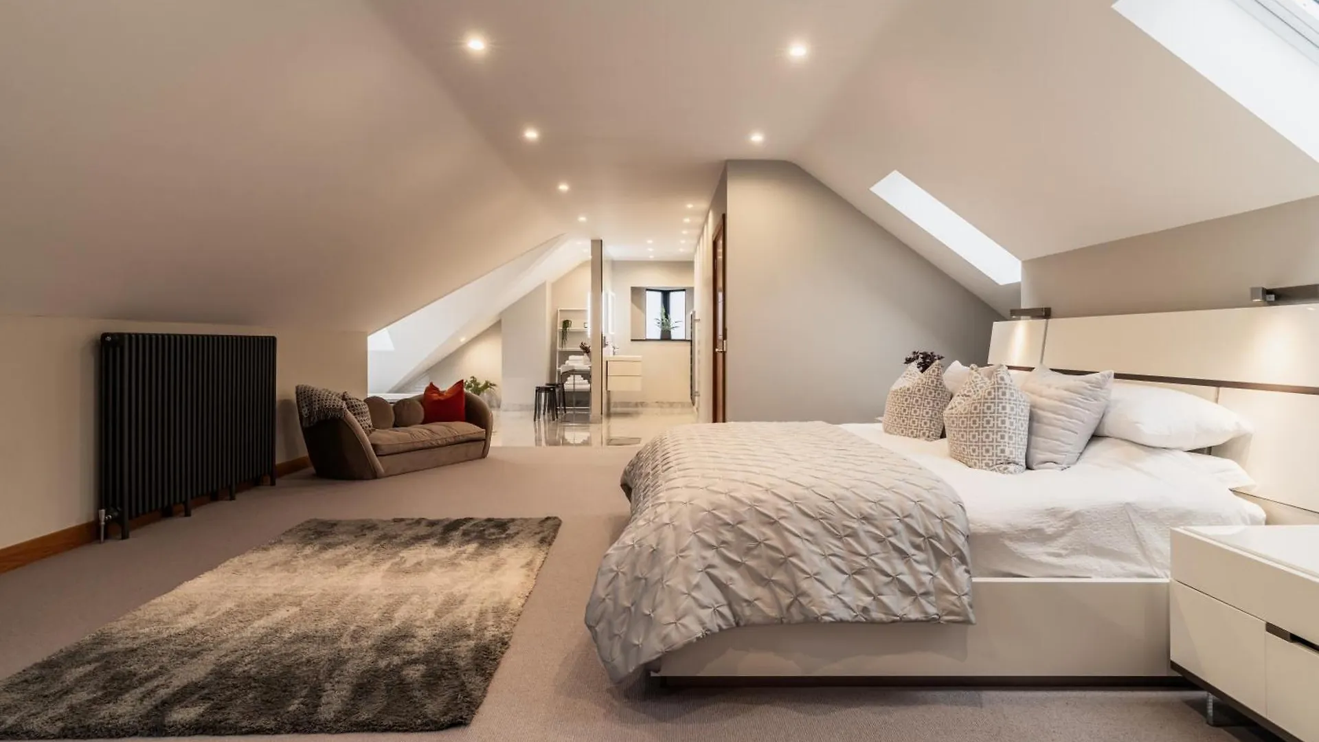 Midways, Stunning Retreat In The Heart Of 펜션 *