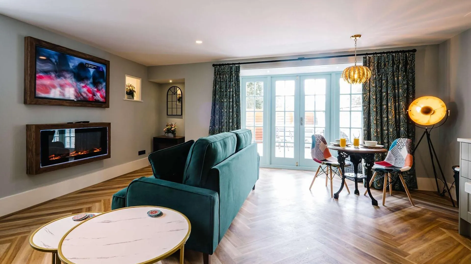 Semesterbostad Beautiful Grade 2 Listed Building- Single Dwelling *