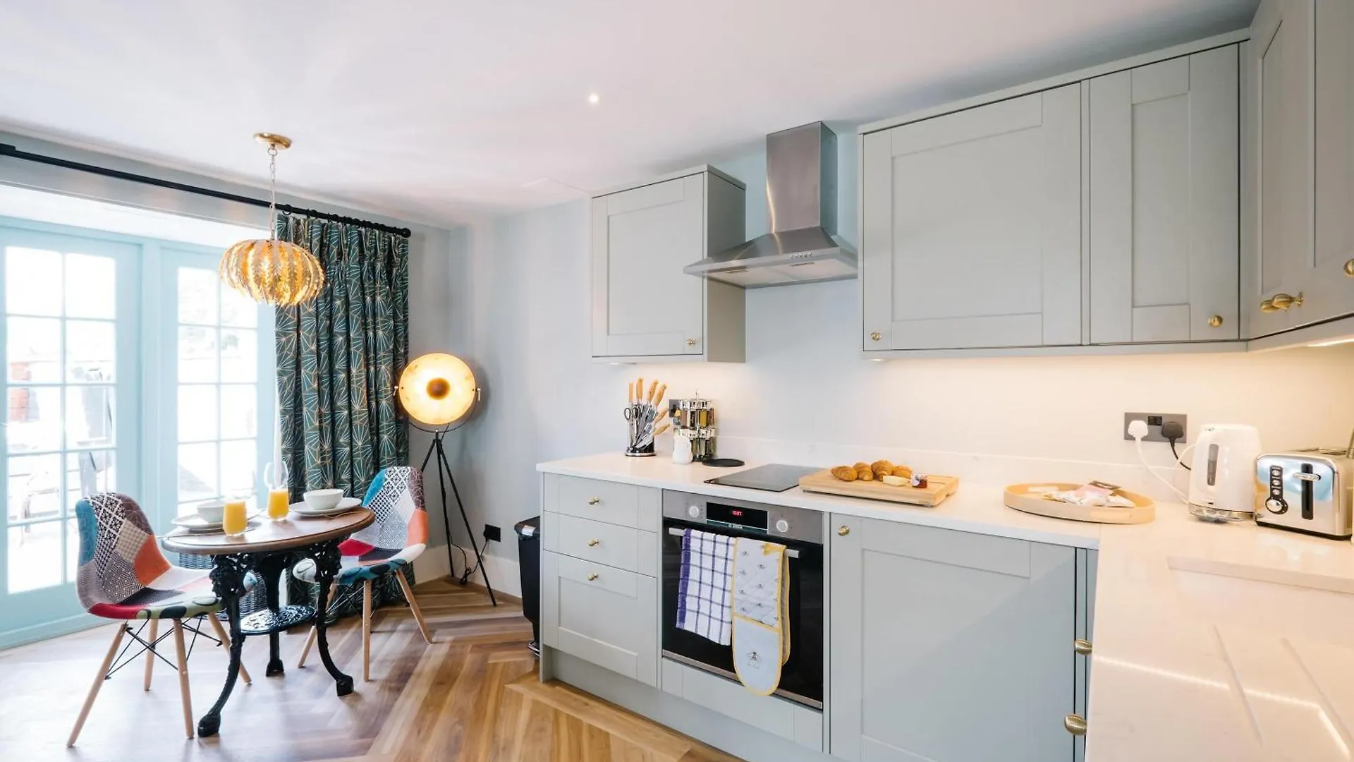 Semesterbostad Beautiful Grade 2 Listed Building- Single Dwelling *