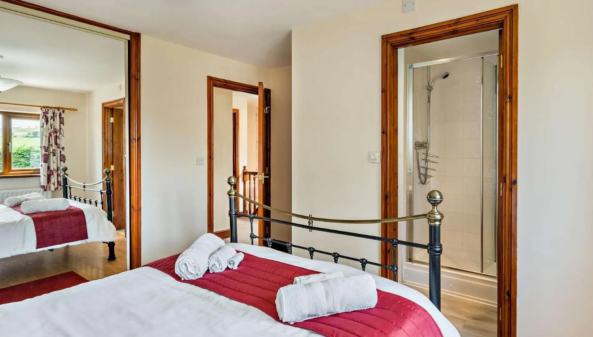 3 Bed In 95374