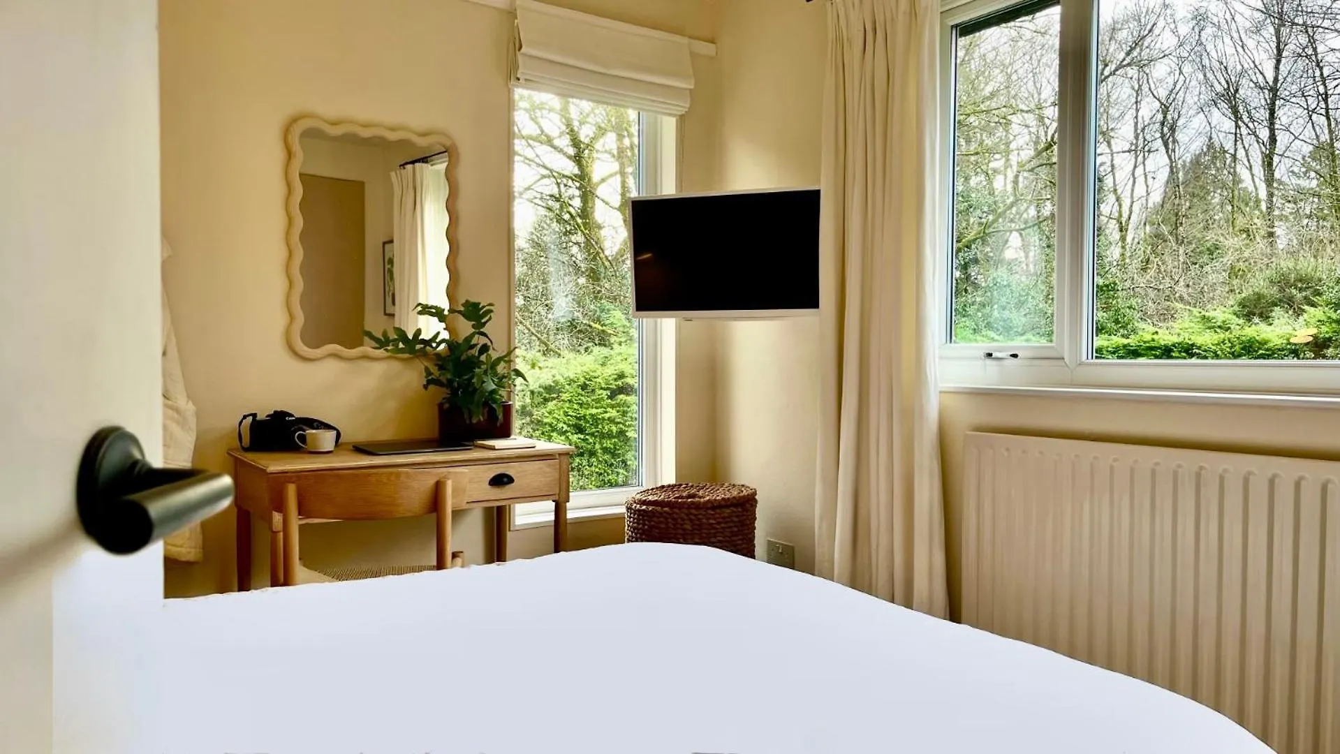The Shades - Bliss In The Heart Of Windermere