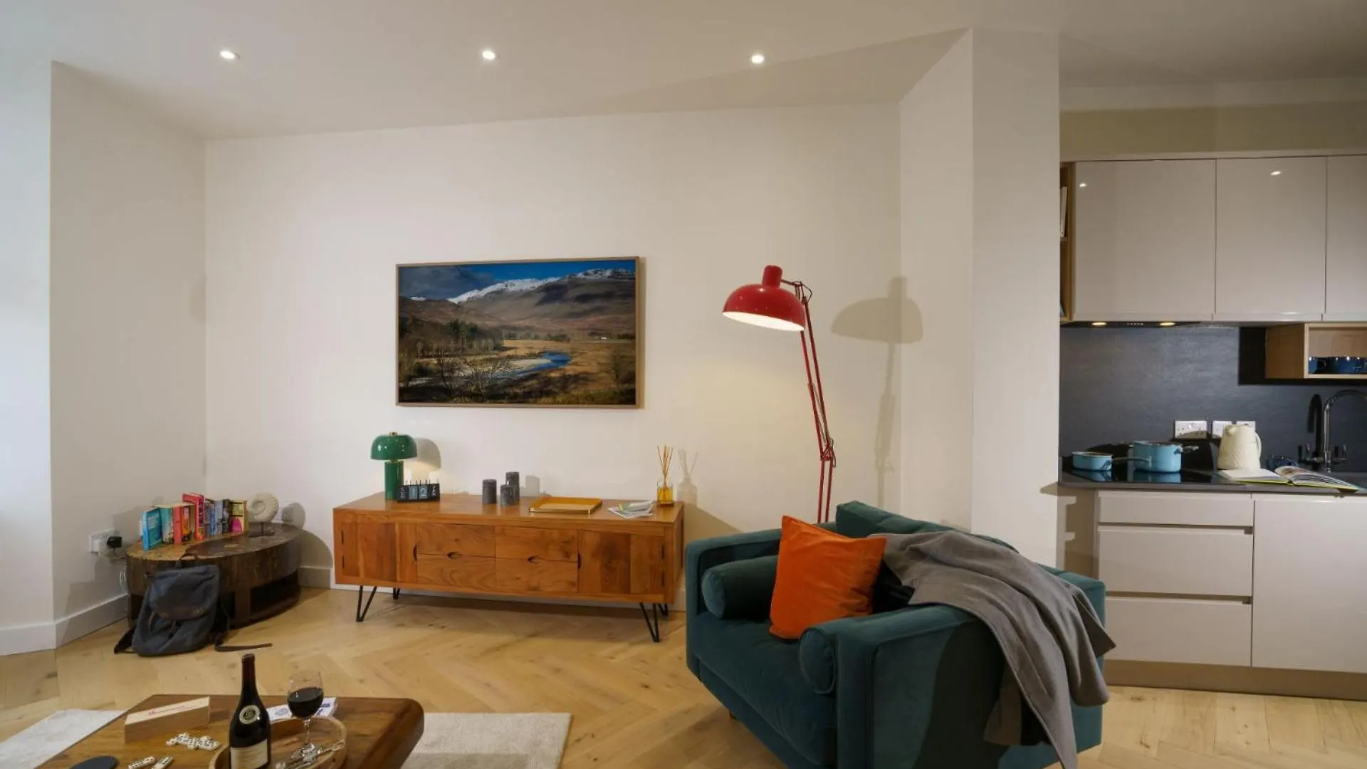 Apartment Fell View Residences Modern Escape By Letmestay *