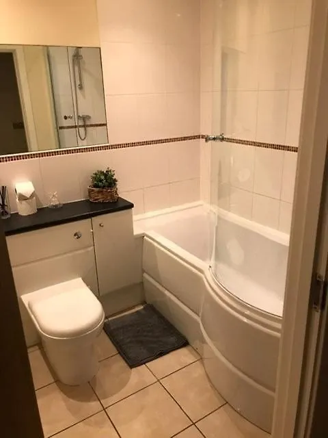 Apartamento Lovely Furnished 2