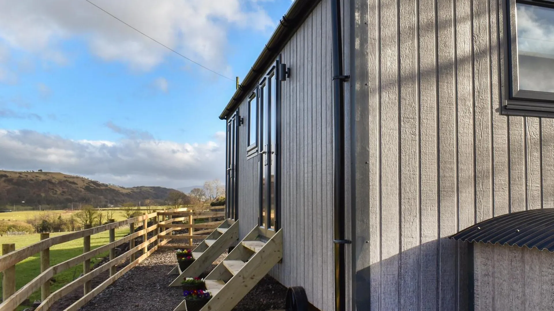 Casa de Férias Meadows View Shepherds Hut *