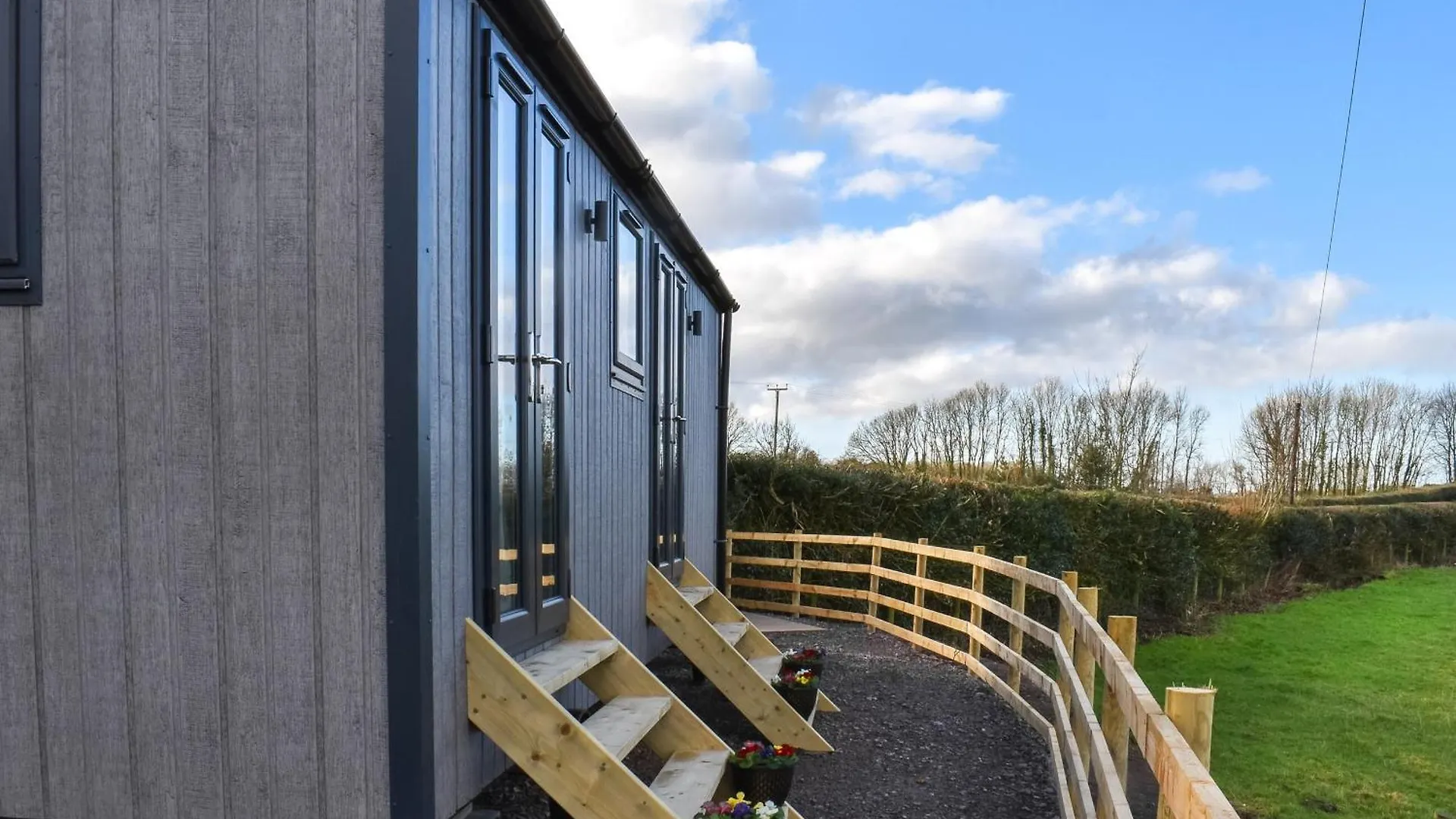 Meadows View Shepherds Hut