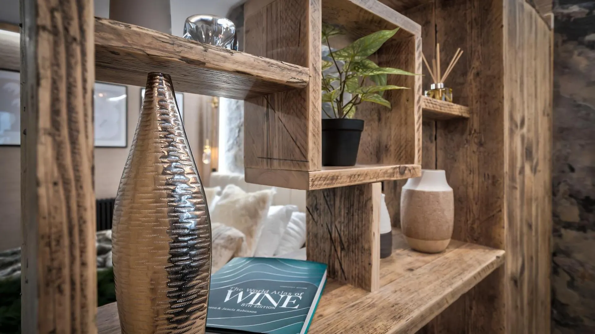 Feriehus Coronation Cottages, Modernised 200-year-old District Getaway For Two *