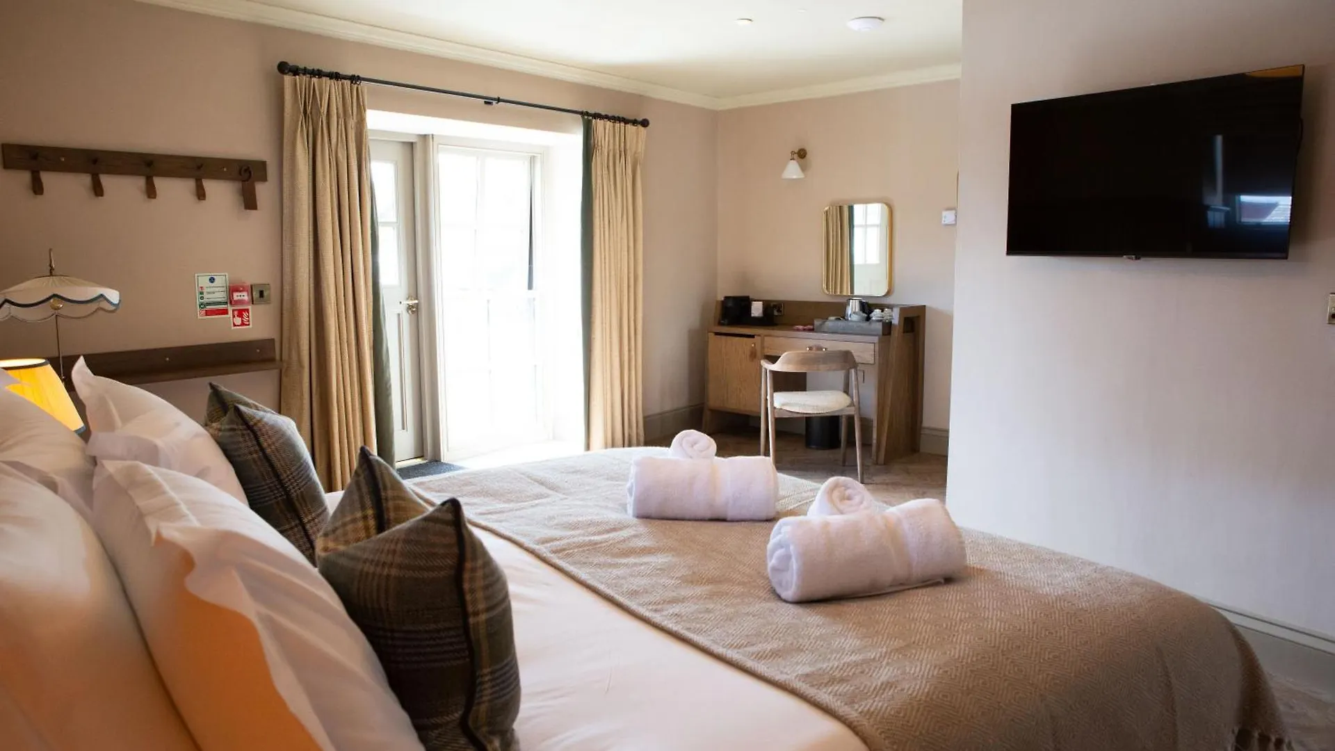 The Crown 3* Coniston