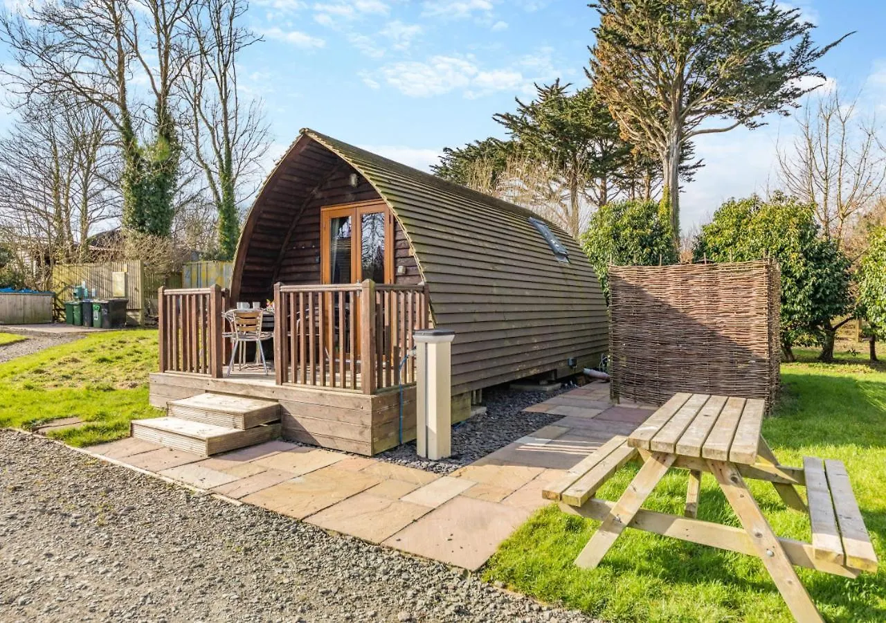 Retreat * Bowness-on-Solway