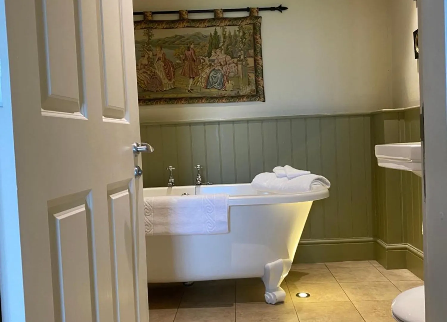 The Punch Bowl 5*