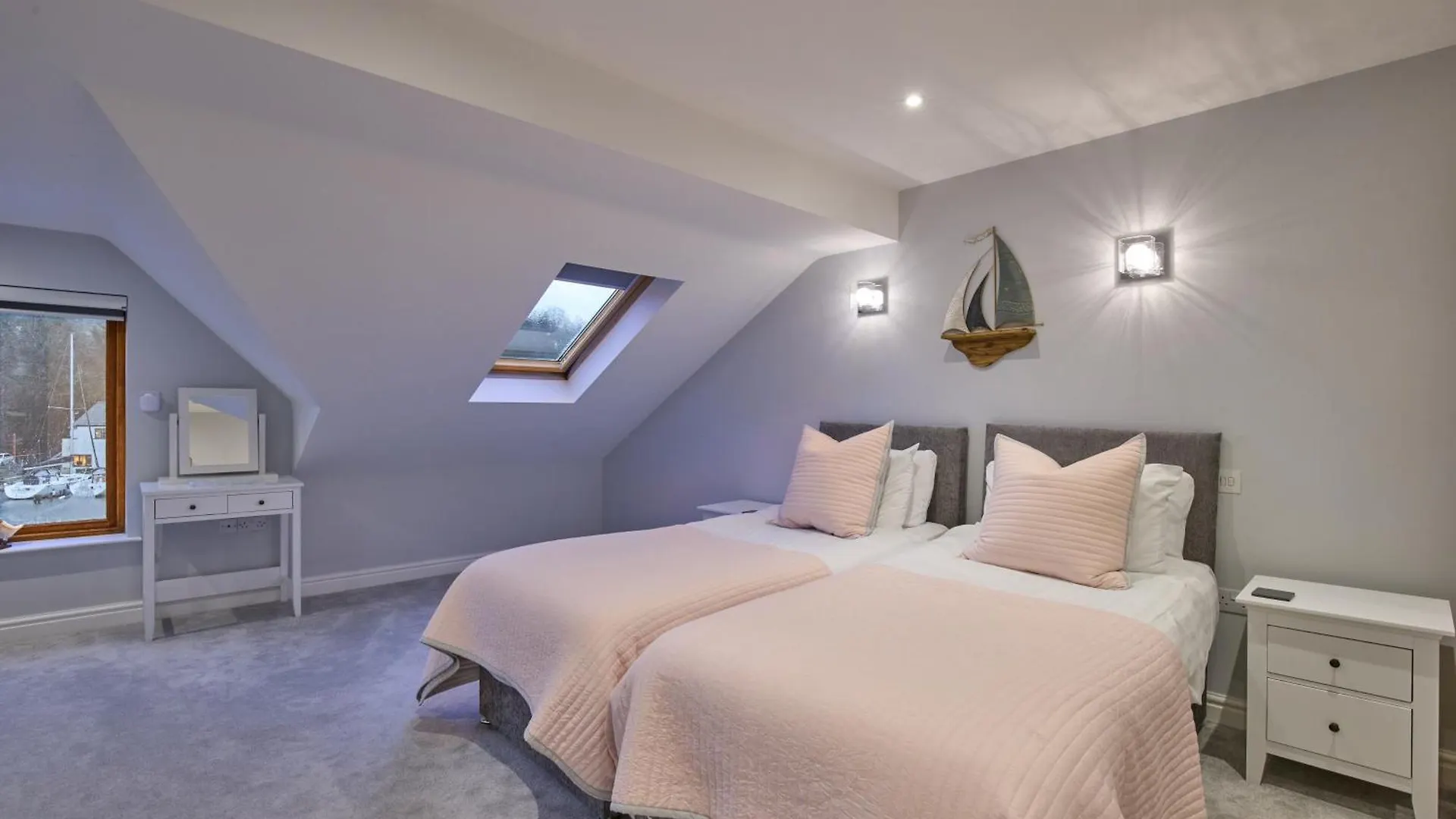 Luxury Townhouse At Windermere Marina Village Боунес-он-Уиндермер
