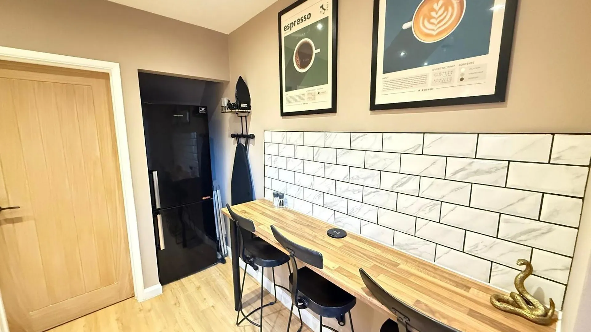 Modern House Sleeps 6 Maryport