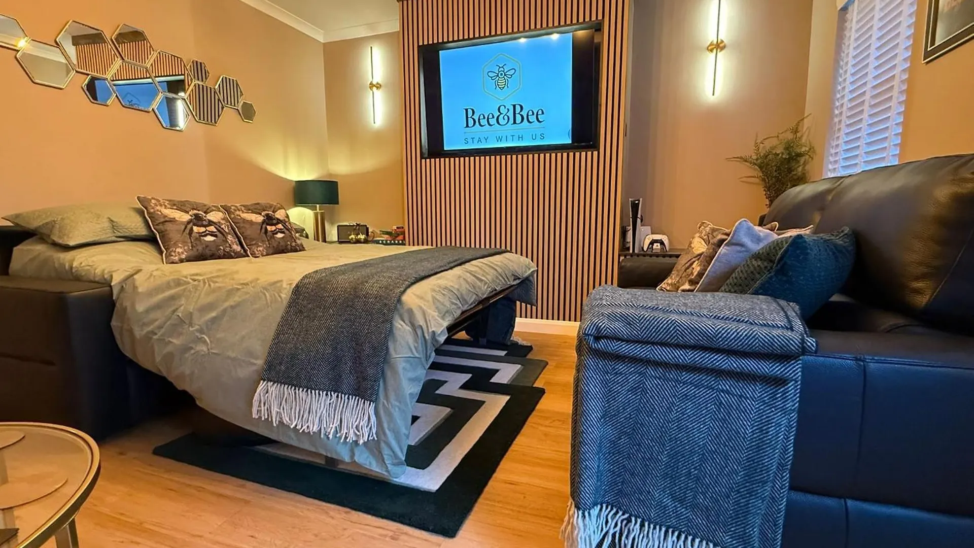 Modern House Sleeps 6