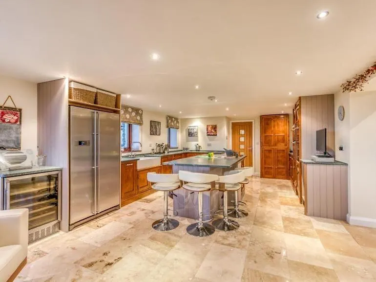 Carter Ground Barn, Broughton, District Holiday home *