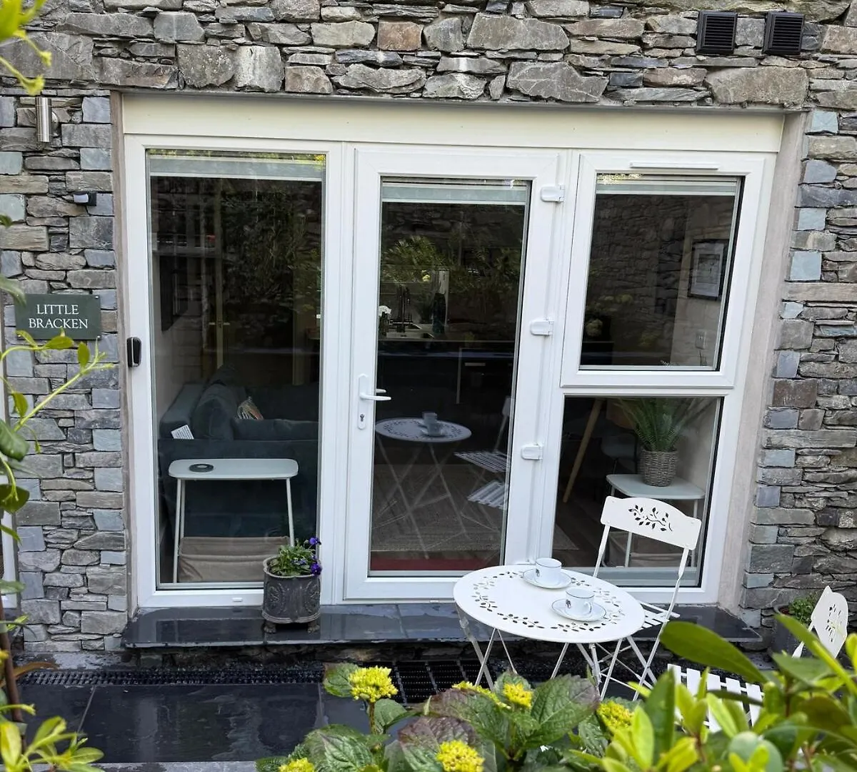 Cosy Lakeland Flat Between & Windermere *